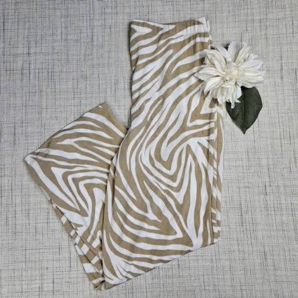 NWT Chico's Travelers Classic Zebra Palazzo Tan White Pants Size 1 Medium 8 - Picture 7 of 8